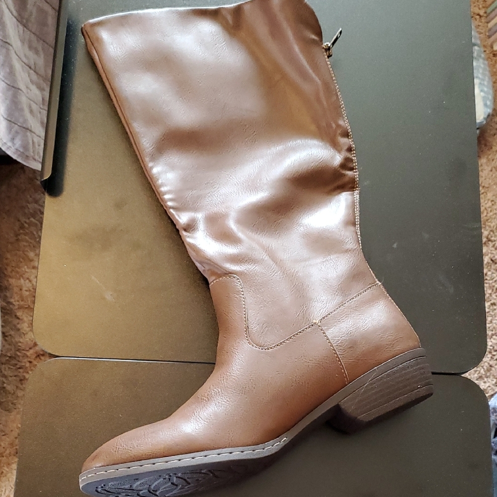 New! BOC Selsey Taupe Boots